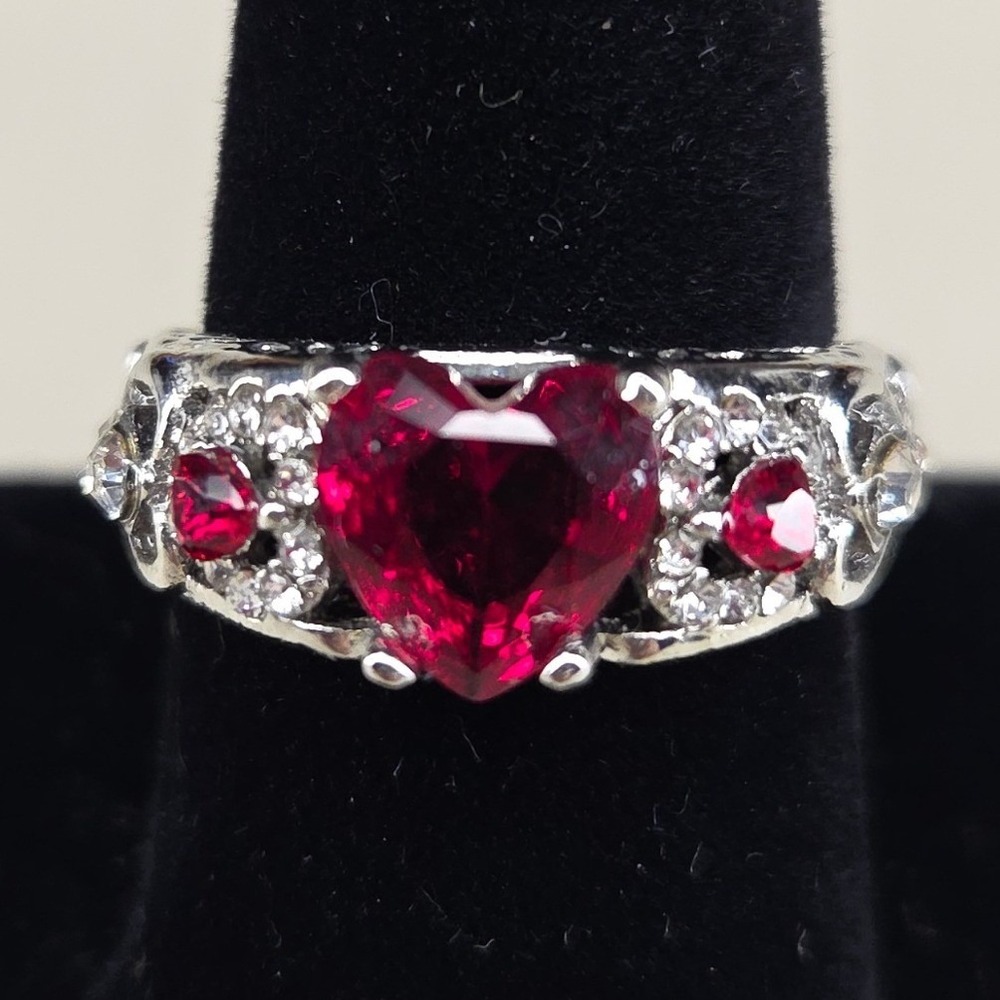 Red Heart Faux Ruby Filigree Ring Silver Tone Size 10 Statement‎ Jewelry